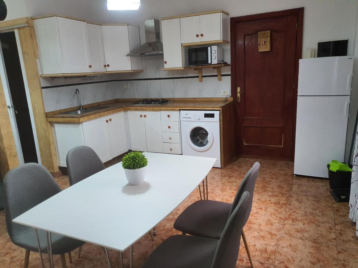 Apartamento Bajo Quintero Apartment Alcala  Exterior photo